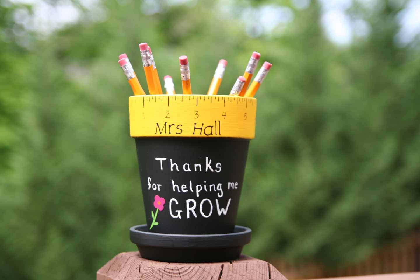 Personalized Teacher gift - pencil holder with Teacher name only
