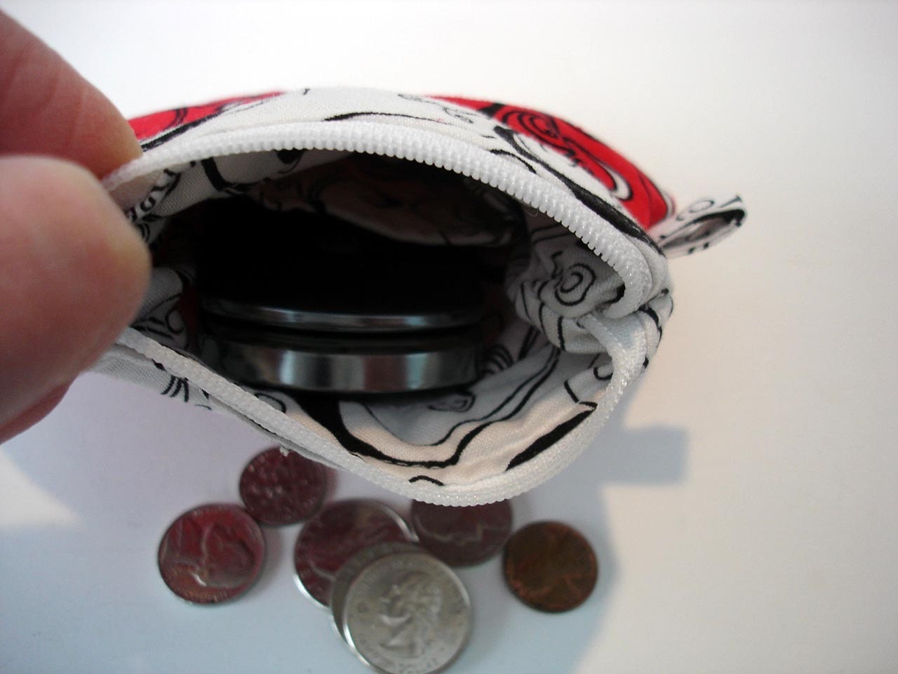 Coin purse small clutch bag, red black white, zip top closure coin purse bright modern