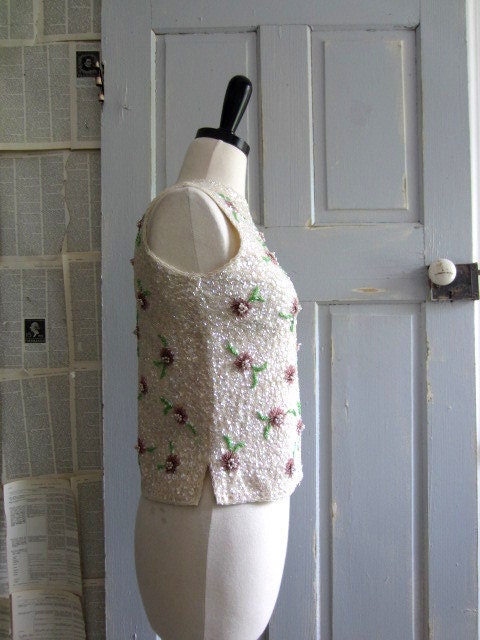 SALE Vintage Beaded Shell 1960s Sequined Top Semi Formal Party Top Sleeveless Womens Size Small