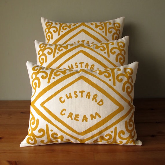 Custard Cream Printed Cushion