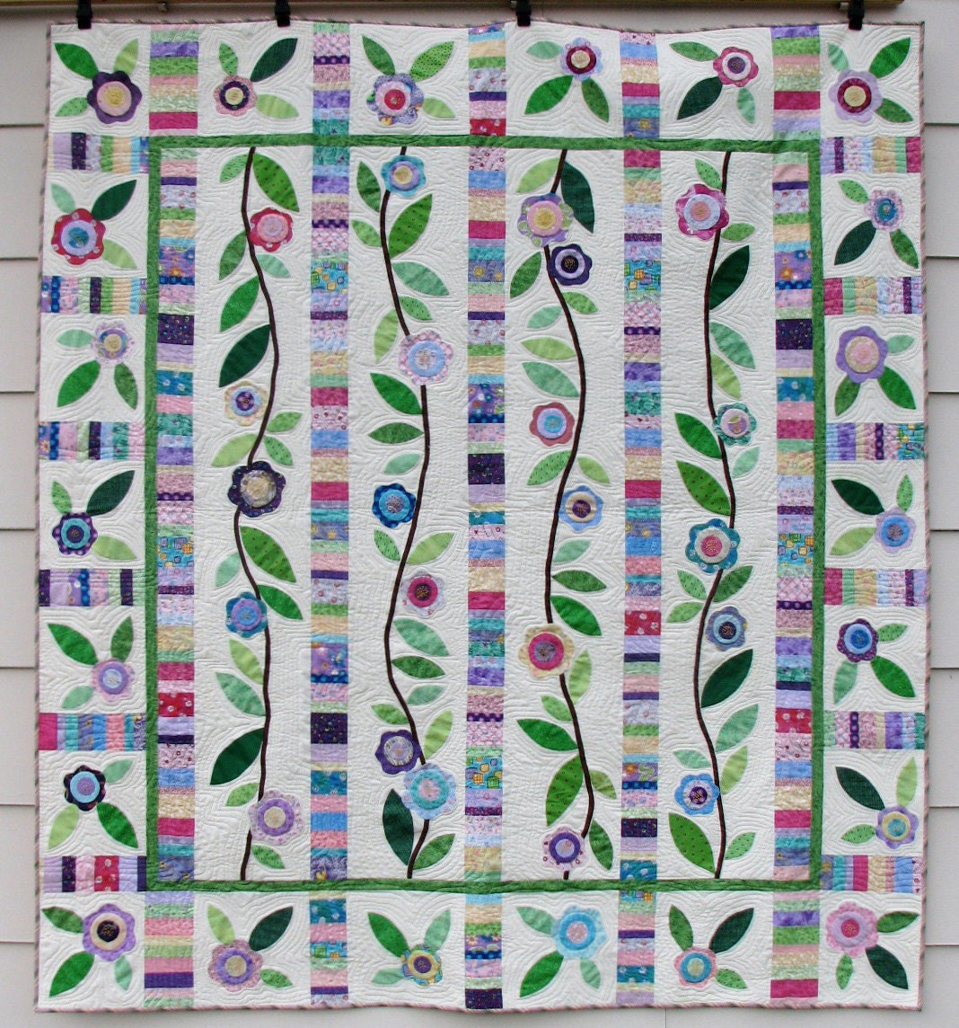 flowering quilt vine Applique Iowa State Fair by Vines Flower Quilt DavidsonStudio