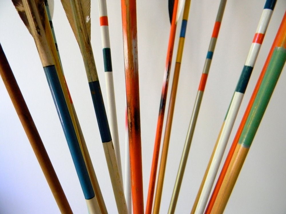 Lot of 17 Vintage Arrows