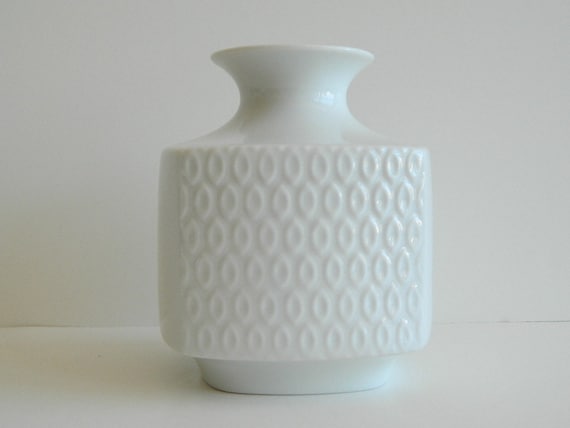 White Winterling Marktleuthen West German Porcelain Op Art Vase