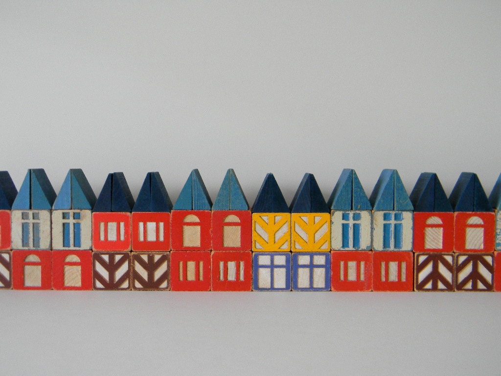 CHOOSE ONE 10-block set of Vintage Scandinavian style blocks