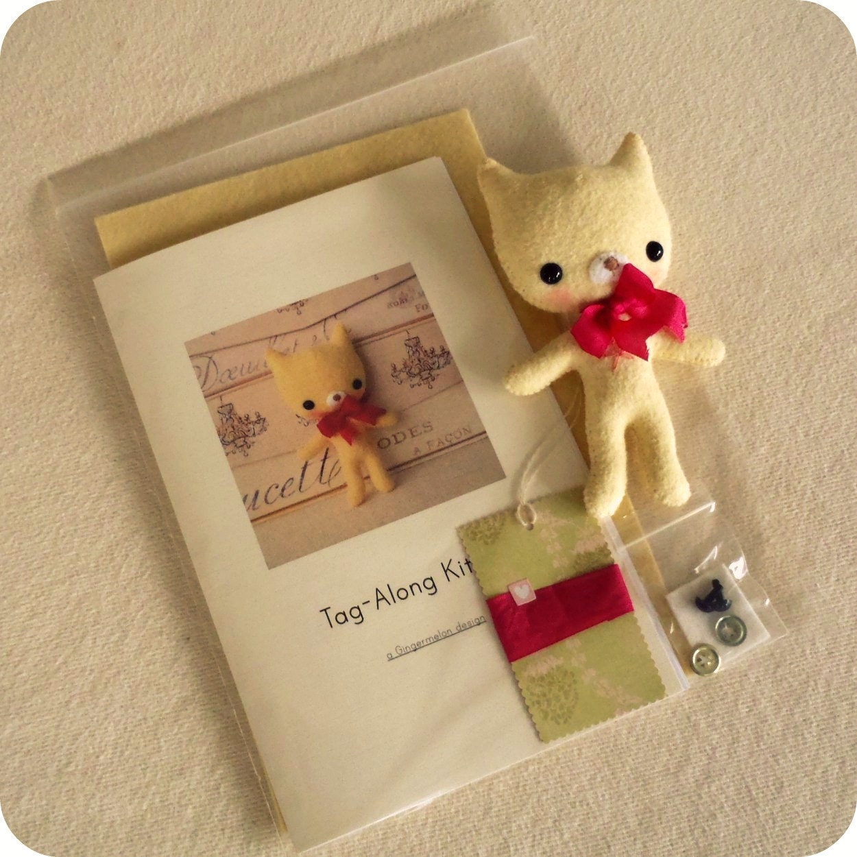 Kitten Pattern, Plush Kitten Pattern, Plushie Pattern, Easy to Sew Pattern, Toy Pattern