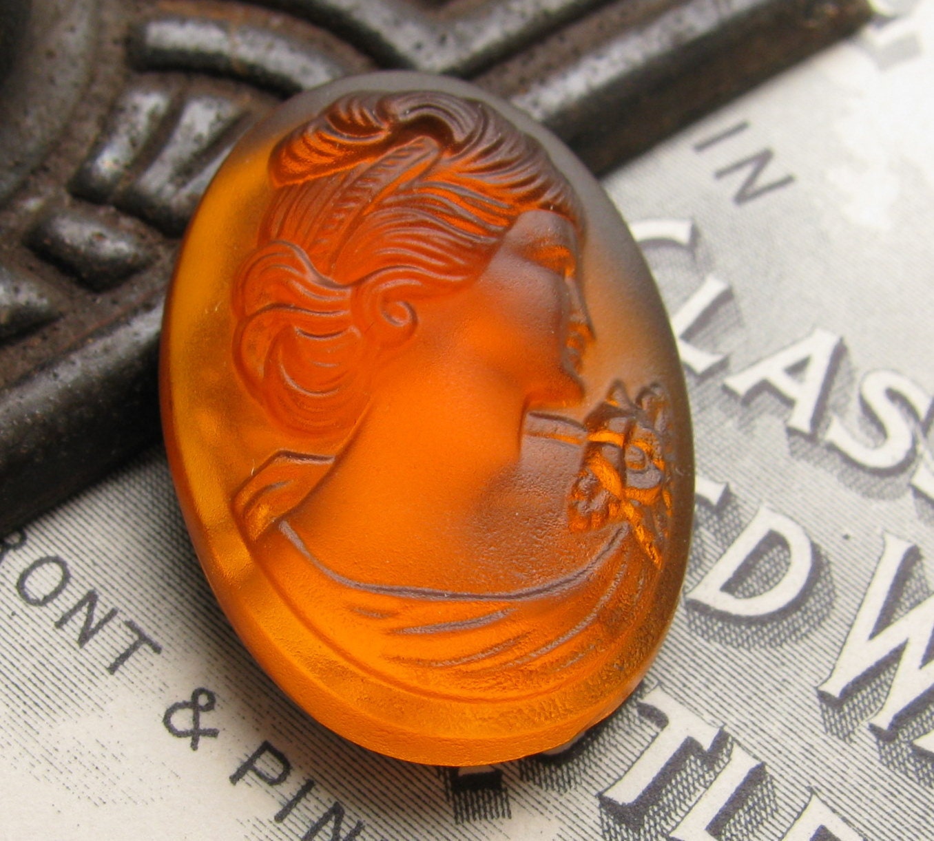 25x18mm "Cognac" Bavarian glass oval cameo, amber, koi orange, woman's profile, 18x25mm 18mm 25mm 18 25 18x25 25x18, Victorian carving