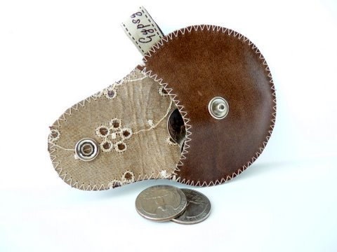 The Mini Gypsy Vintage / Change Purse in Leather and Eyelet Vintage Fabric / Ready to Ship