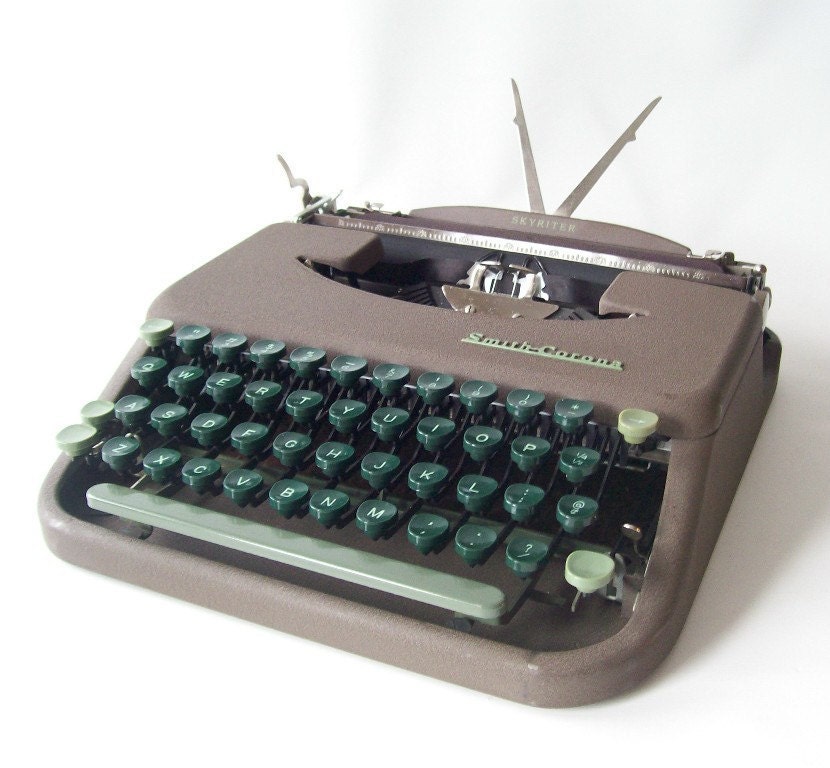 vintage typewriter smith corona skyriter manual typewriter portable carrying case lid two-tone green keys industrial mad men office home - RecycleBuyVintage
