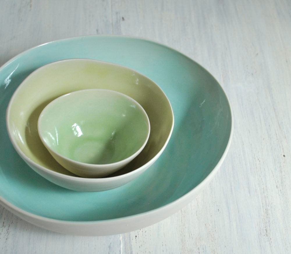Nesting Bowls Modern Porcelain Pottery Bowl Set in White, Green, Yellow and Aqua