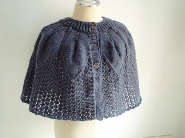 Knitting Cape capelet in Dark Grey