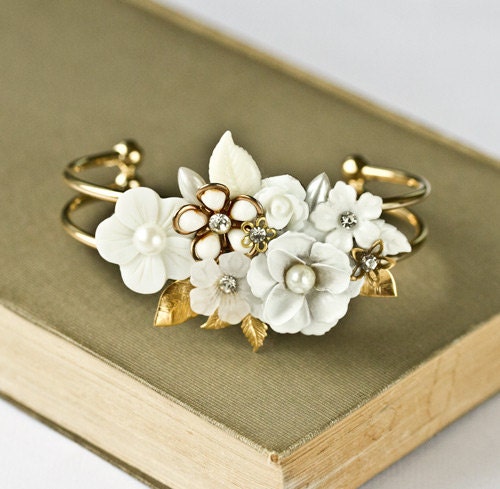 Bridal Bracelet - Shabby Chic Bracele, Something Old, Vintage Cuff Bracelet, Bridesmaid Gift, Wedding Jewelry, Bridesmaid Bracelet