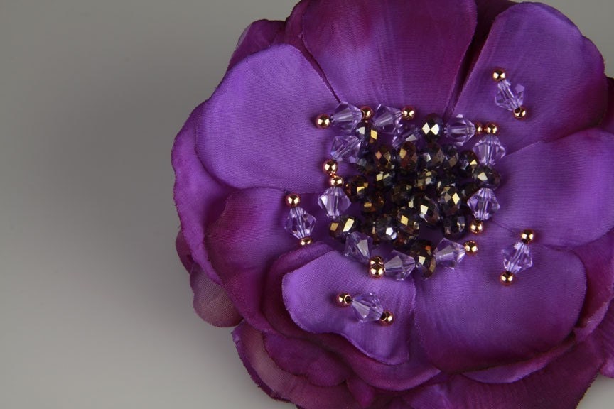 Emily (Silk flower hair comb)