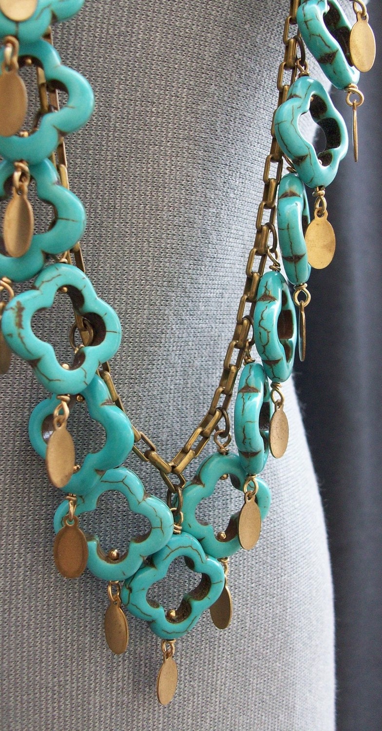 LUCKY CHARM-Turquoise/Flower/Bold/Oak/Chunky/Statement Necklace