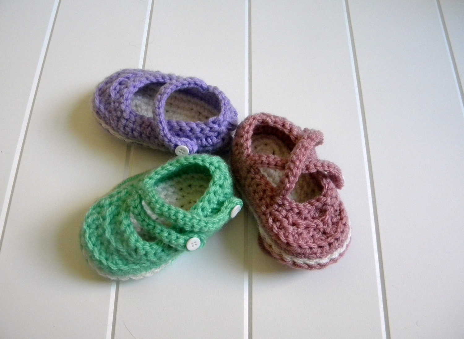 Mary Jane Booties Crochet Patter(includes 3 variations for straps, 4 sizes:0-12 months)Permission to sell finished items.