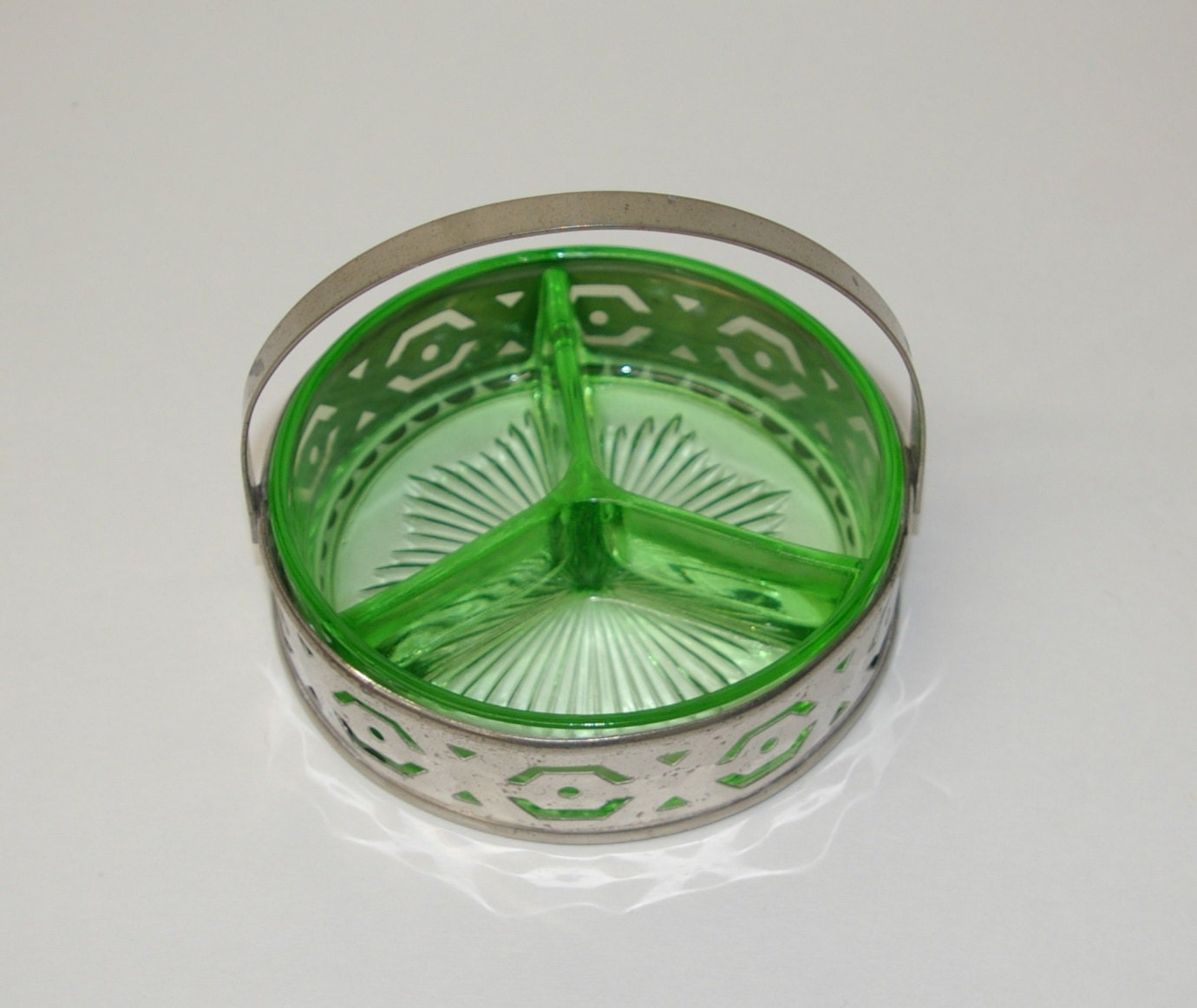 Vaseline Green Serving Dish with Handle Vintage