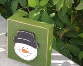 GREEN SNOWMAN FACE Block for Christmas, Winter, Noel, shelf, desk, office, mantle and home decor