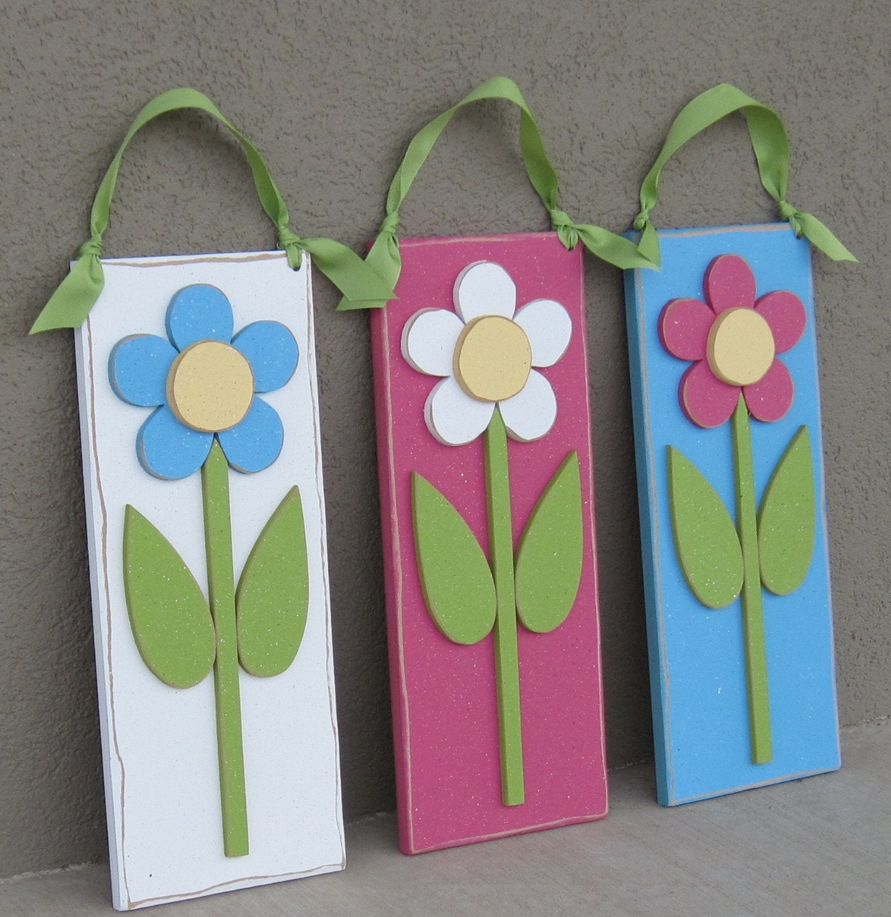 Set of 3 Hanging Daisies for Spring, Summer, girl, wall, room and door decor