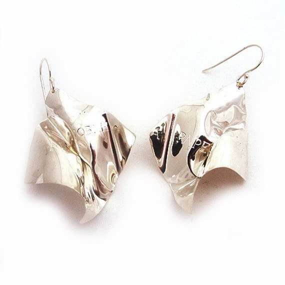 Earrings Origraphy