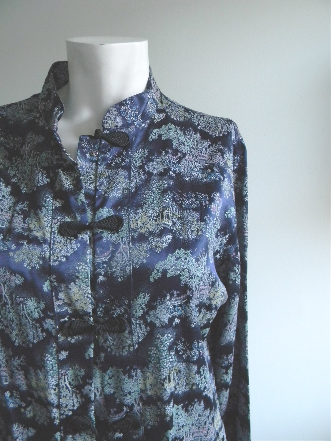vintage. Chinese Chinoiserie Blue Silk Jacket