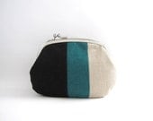 Frame Purse/ Wallet / Pouch- - linen patchwork side lock pouch