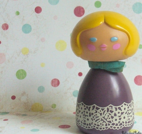 Vintage Avon Doll Perfume BottleSmall WorldSo by RichardandRuthie