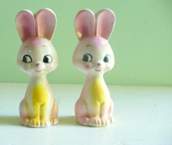 Pink Bunny Rabbits Salt and Pepper Shakers Kitschy Kitsch Cute Ceramic Vintage