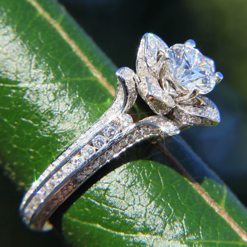 READY to Ship - Gorgeous UNIQUE Flower Rose Diamond Engagement Ring - 2.16 carat - 14K white gold - art deco - fL01