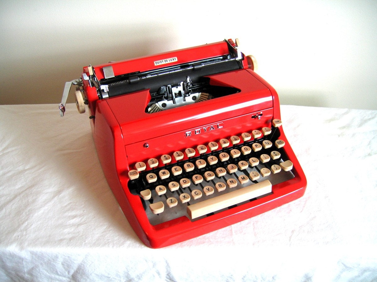 RED Royal Quiet De Luxe Typewriter, Cleaned, New Ribbon