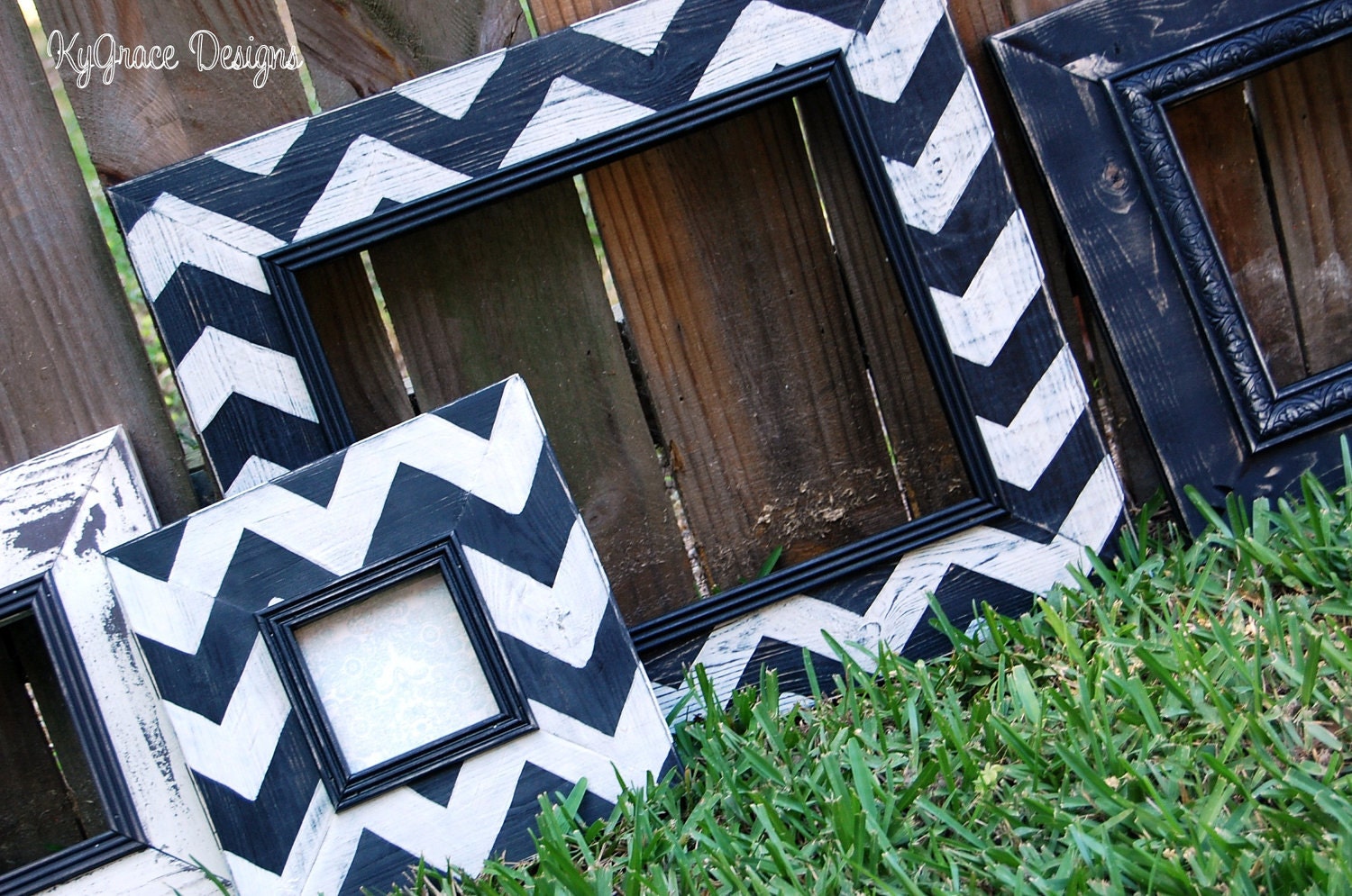 Chevron frame set 11x14 4x4 8x8 10x10 Custom painted to match your 
decor