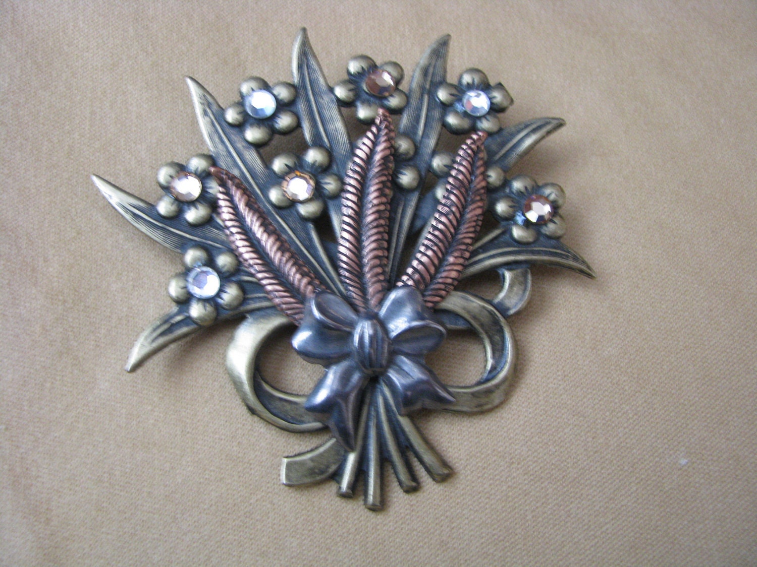Tri Color Floral Spray Pin Brooch with Rhinestones. Vintage brooch.  Vintage pin