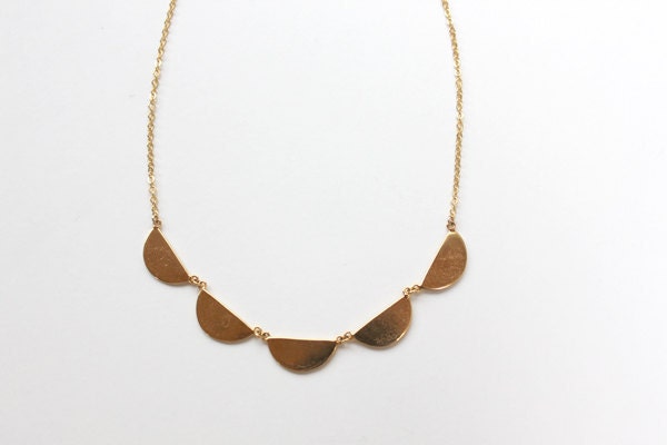 Scallop Collar Necklace (small)