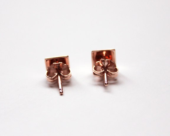 Pyramid stud earrings (14K rose gold dipped)