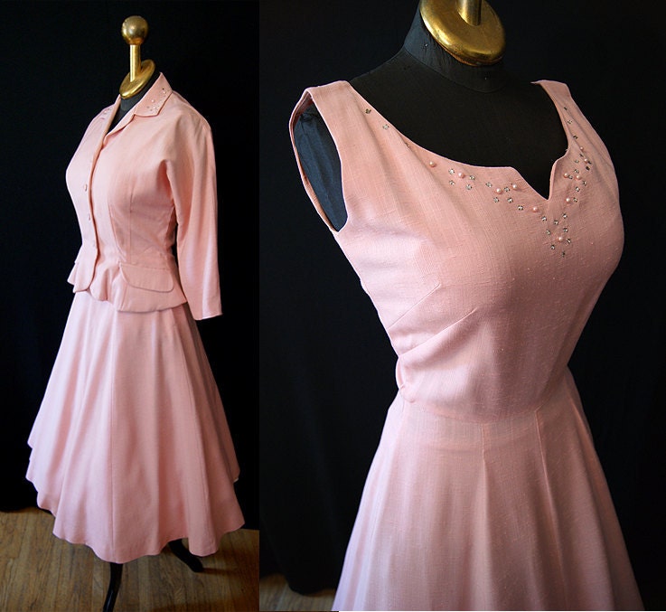 Beautiful 1950's Jonathan Logan pale pink linen matching dress & jacket w/ rhinestones, faux pearls vlv summer party - size Small to Medium
