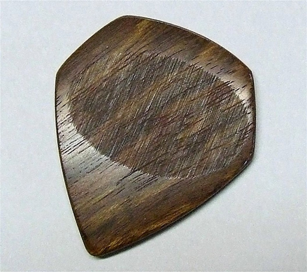 Caribbean Rosewood Guitar Pick - Premium Handmade Wood Guitar Pick