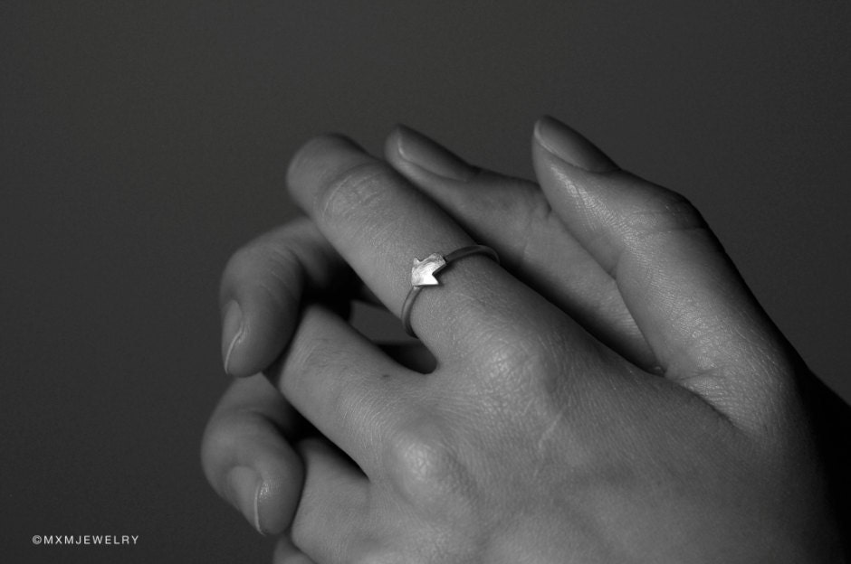 Tiny Arrow Ring