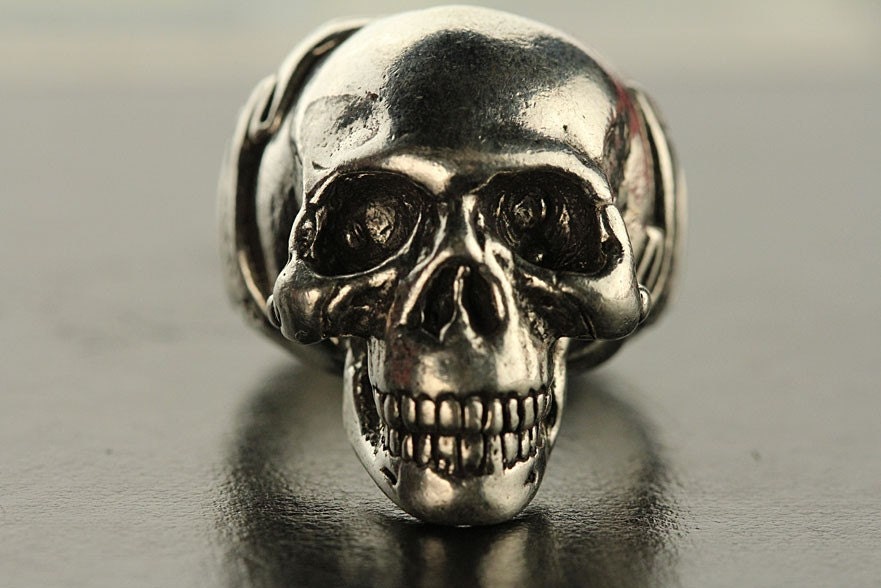 Another Day Above Dirt / Human Skull Ring / Memento Mori (Solid Sterling Silver)