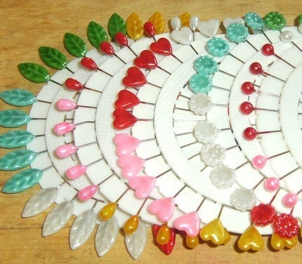 SET OF 5 QUILTING SEWING PINS- PRETTY SHABBY CHIC