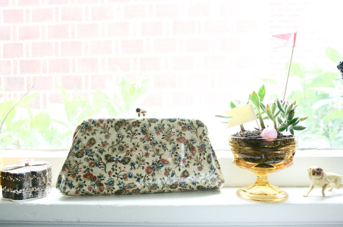 Vintage Floral Clutch