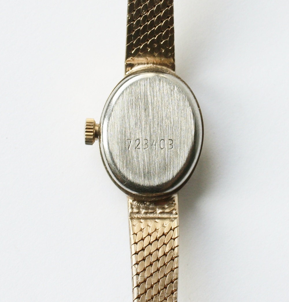 Ladies mechanical watch Chaika from Russia Soviet Union Gold Plated AU