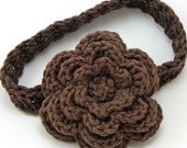 Headband with a Felicity flower clip in Warm Brown
