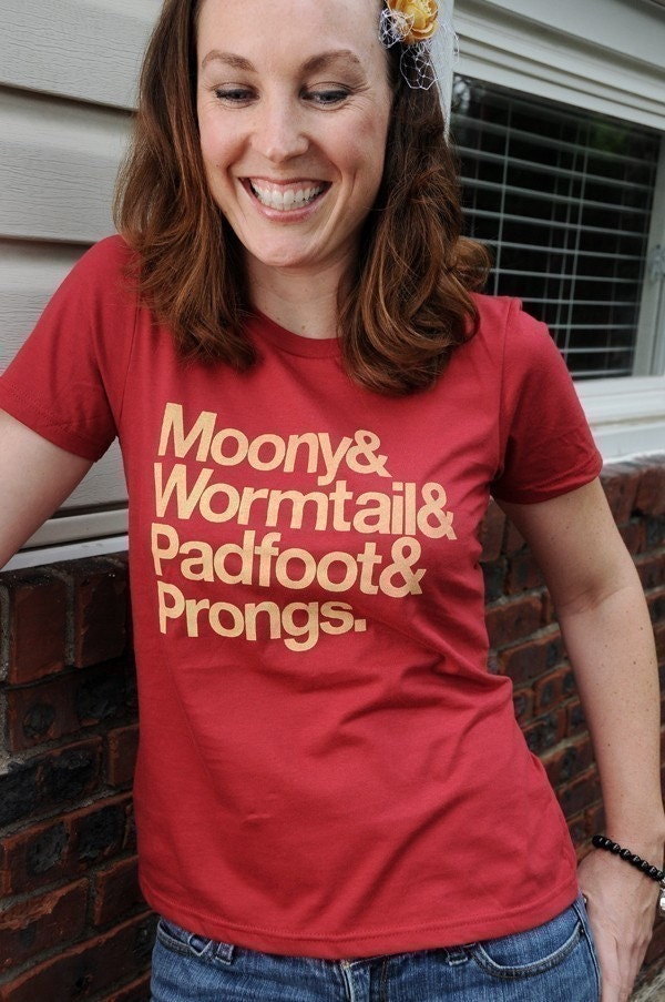 CLASSIC FIT Marauder's tee. Women's XL