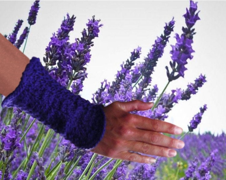 Fabulous Feather and Fan fingerless Gloves - PDF pattern only