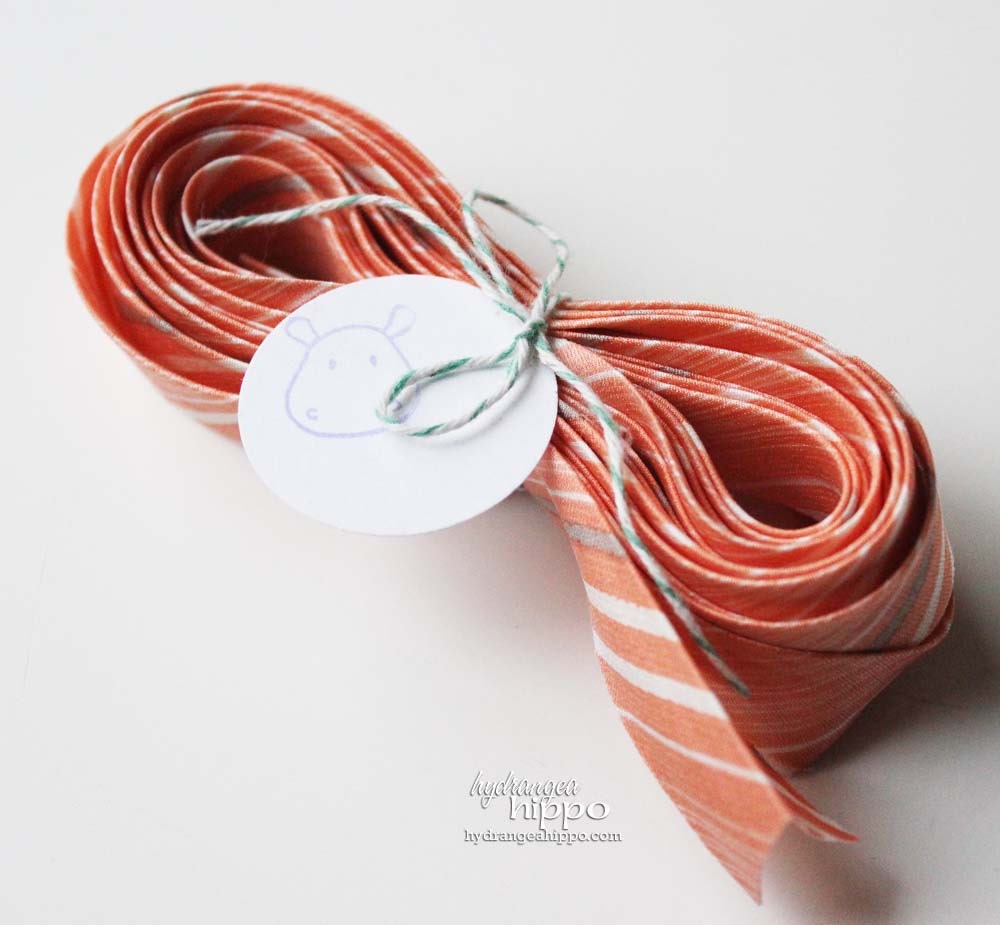 Seventies Tie in Peach and Grey - Edge Seam Binding Trim- 3 Yards