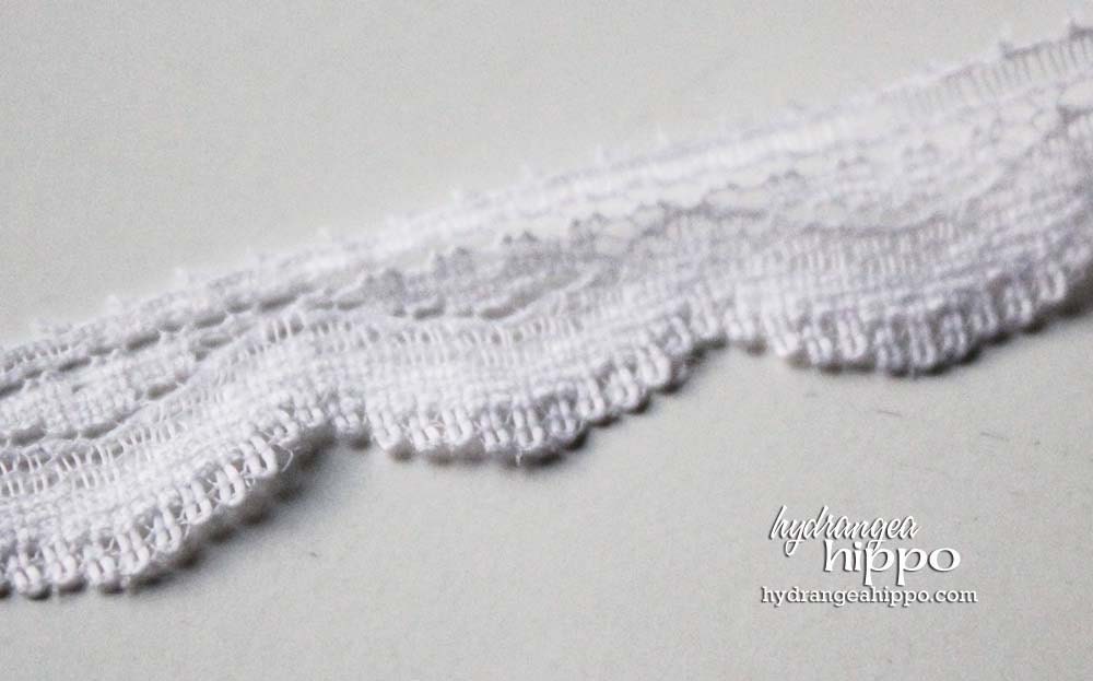 Bright White Scalloped Lace - 3 Yards