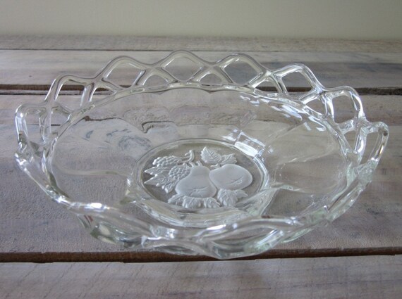 Vintage Glass Fruit Bowl With Lace Edge By 22bayroad On Etsy 5073