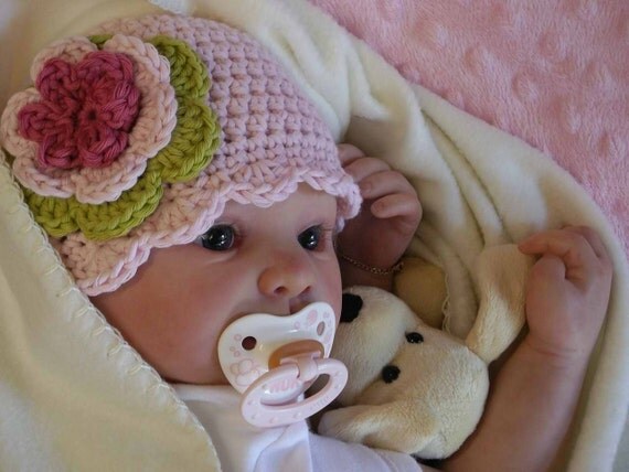 Easy Peasy Shell Trim Baby Hat Crochet Pattern by ...
