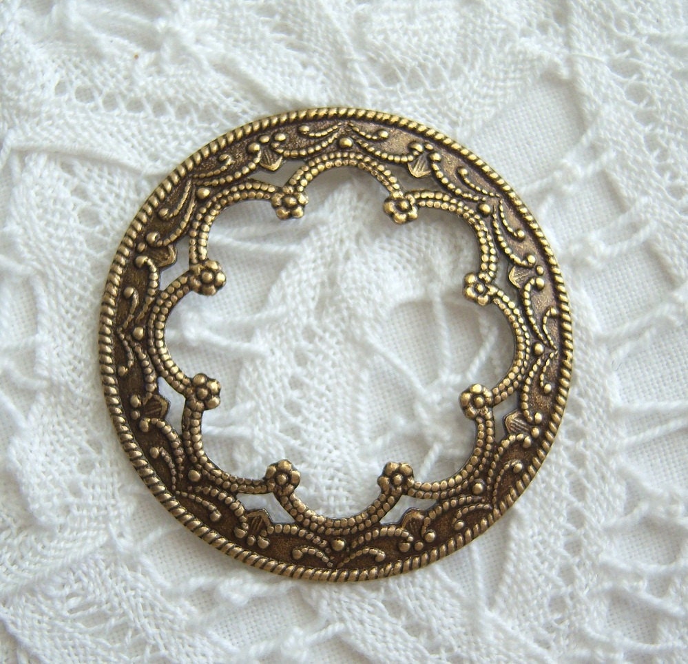 Antique brass round ornate stamping, lot of (1) - JL67