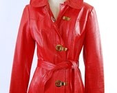 Vintage 60s red leather MOD jacket / Gold hook closure / Perfect lipstick red coat