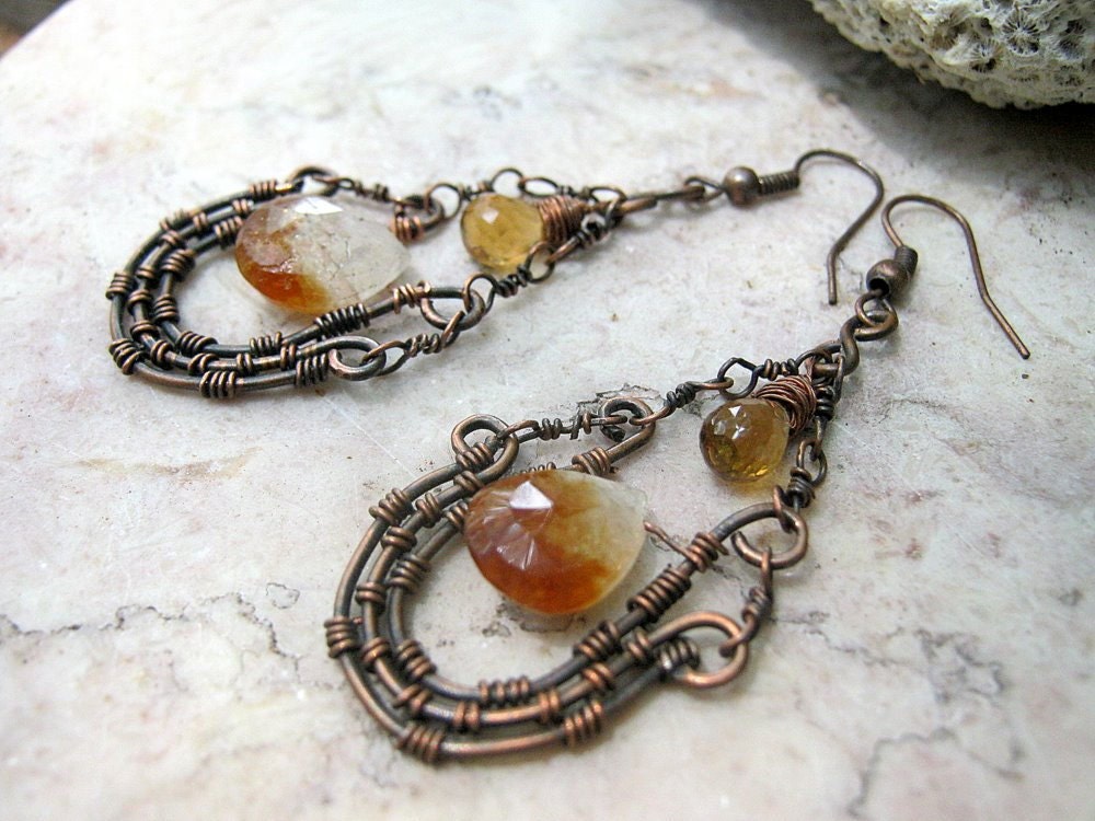 Copper earrings with citrine