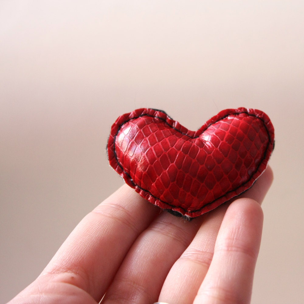 red dragon heart - brooch pin - romantic lovely cute geek geekry - red faux leather - dungeons and dragons inspiration